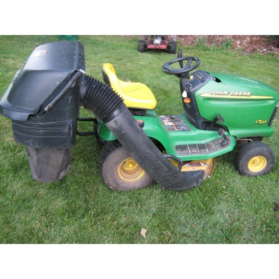 John Deere Lt155 Lawn Tractor With Bagging System 15hp Kohler Cv15s Riding Mower 9439